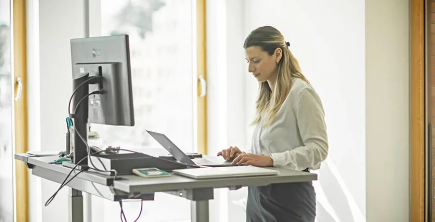 seminarraeume-holzhafen-hamburg-services-moebel-und-trainingsmaterial-5